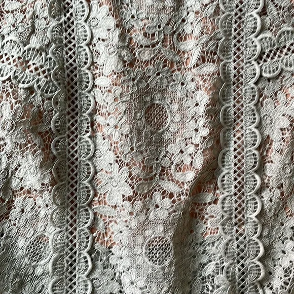 Xueyuanfeng lace dress - Picture 2 of 6